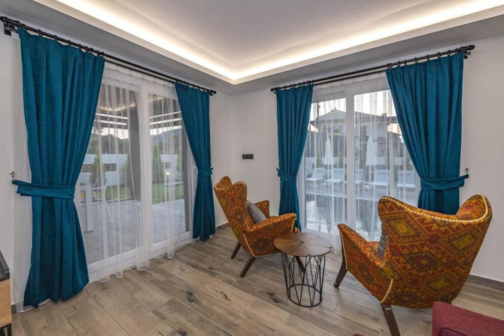 Bella- 4 Bedroom Holiday Villa In Oludeniz Фетхие Экстерьер фото