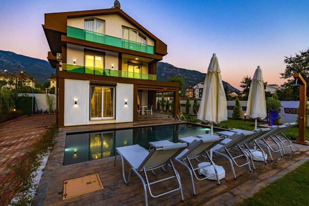 Bella- 4 Bedroom Holiday Villa In Oludeniz Фетхие Экстерьер фото