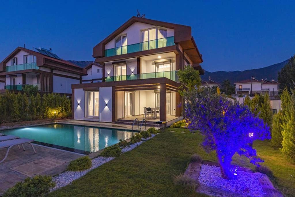 Bella- 4 Bedroom Holiday Villa In Oludeniz Фетхие Экстерьер фото
