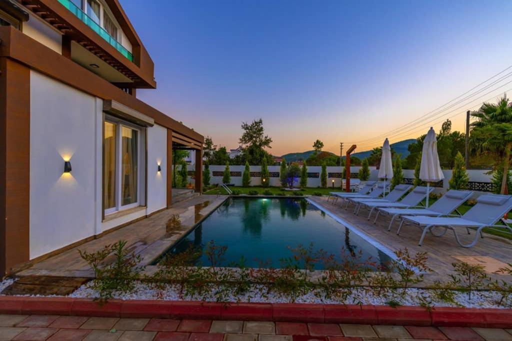Bella- 4 Bedroom Holiday Villa In Oludeniz Фетхие Экстерьер фото
