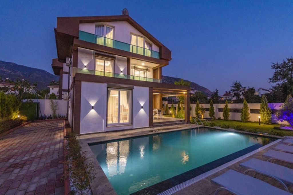 Bella- 4 Bedroom Holiday Villa In Oludeniz Фетхие Экстерьер фото